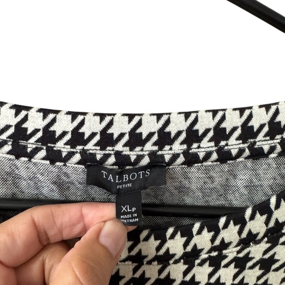 Talbots Pearl Button Cuff Blouse Top Size XLP Black White Houndstooth Office - Picture 6 of 10